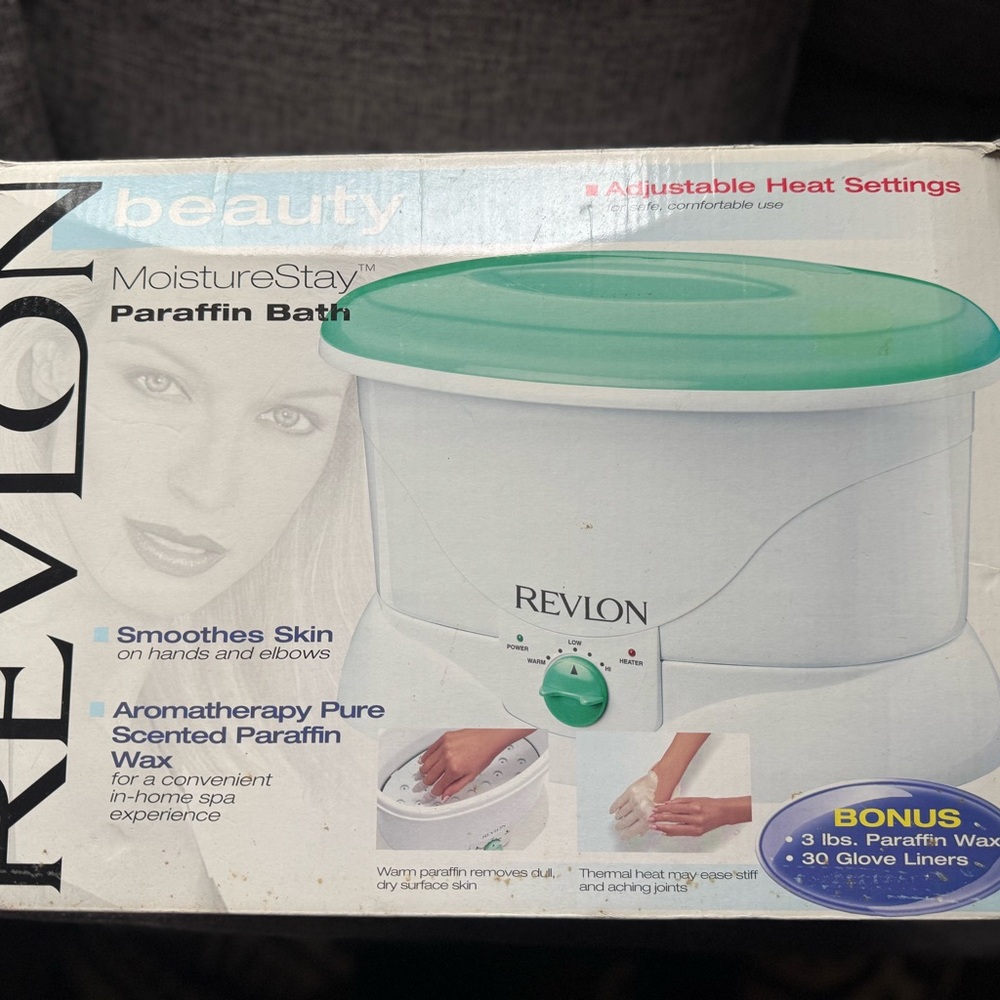 Revlon MoistureStay Paraffin Bath with Green Lid